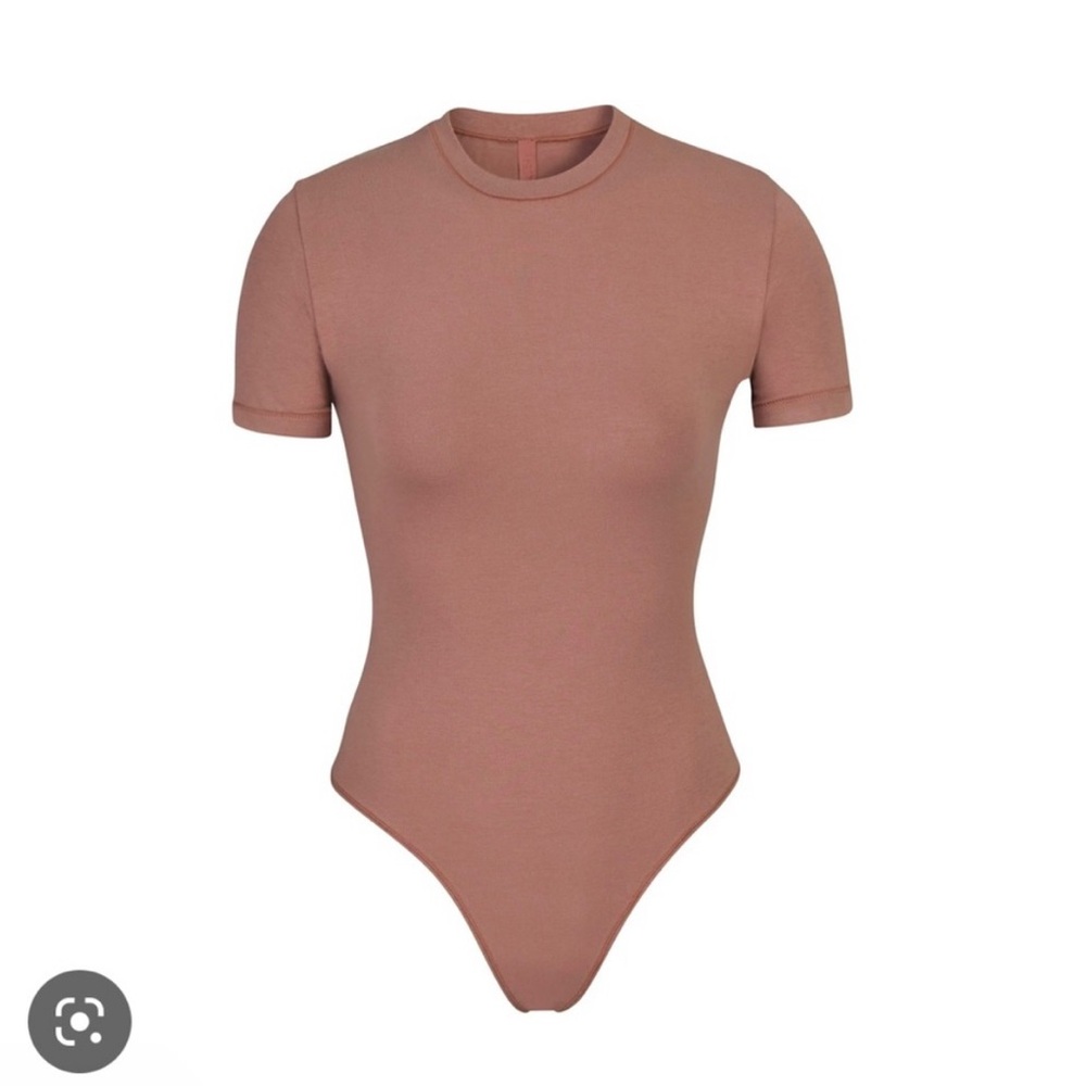 SKIMS JERSEY T-SHIRT BODYSUIT | ROSE CLAY